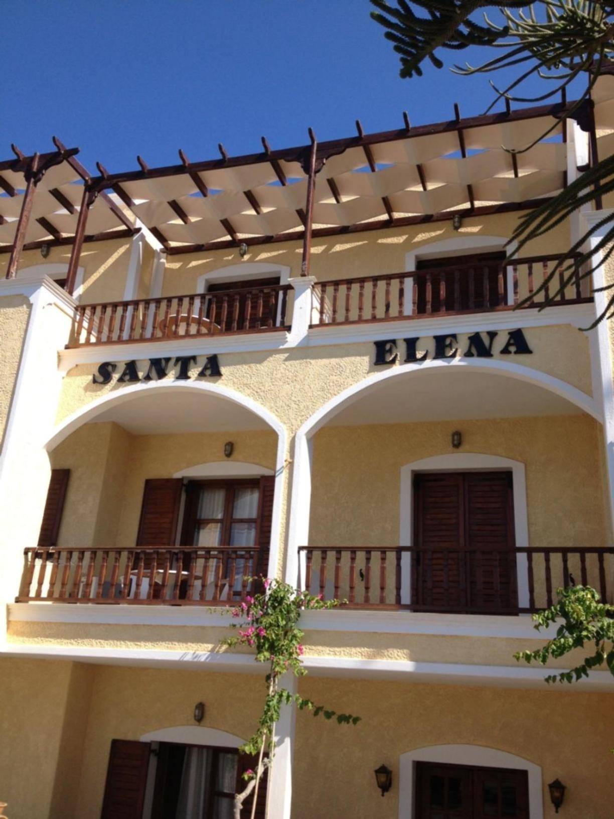 ホテル Santa Elena Kamári エクステリア 写真